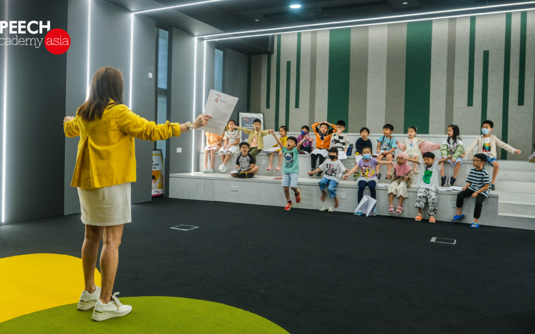 Public Speaking Class in Singapore: Help Your Child Speak With Confidence